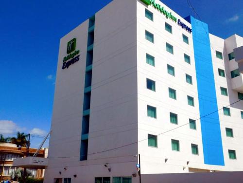 Фотография гостиницы Holiday Inn Express Tuxtla Gutierrez La Marimba, an IHG Hotel