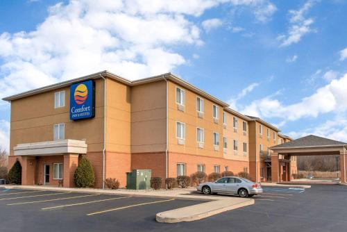 Фотографии гостиницы 
            Comfort Inn & Suites Near Indiana Dunes State Park
