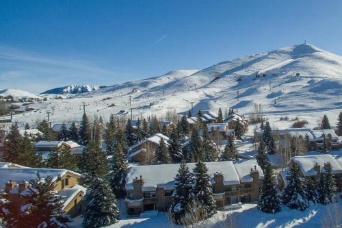 Фотография гостевого дома Snowcreek 1538