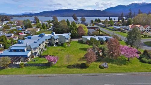 Фотография мотеля Explorer Motel & Apartments