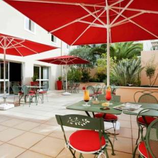 Фотографии гостиницы 
            easyHotel Nice Palais des Congrès – Old Town