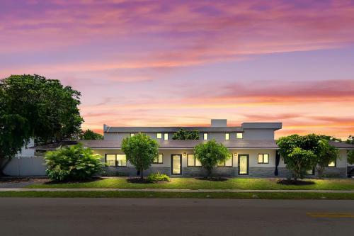 Фотография апарт отеля Alani Bay Deluxe Condos