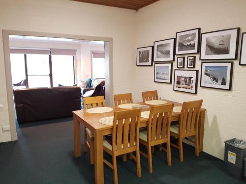 Фотография апарт отеля Cedarwood Apartments