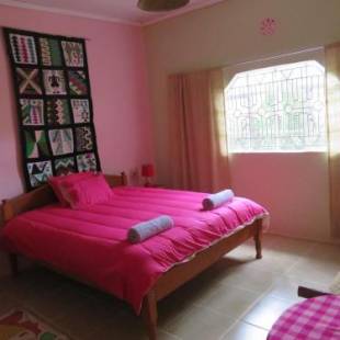 Фотографии мини отеля
Aloepark Art Hotel