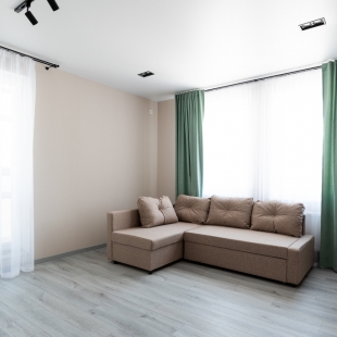 Фотография квартиры Апартаменты KazanHome Новая квартира с гостиной, спальней и отдельной кухней