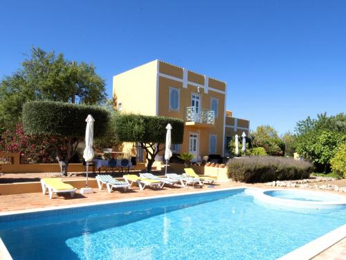 Фотография гостевого дома Delightful, authentic Quinta with swimming pool close to beach and towns