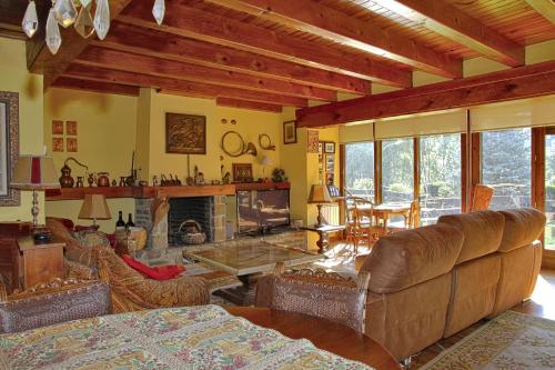 Фотографии гостевого дома
Salardu magnifica casa