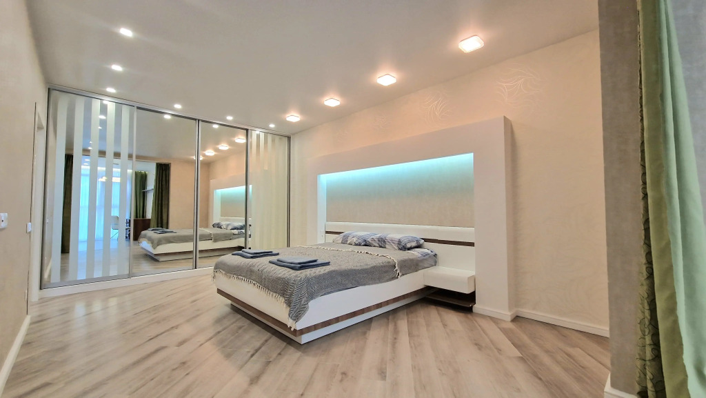 Фотография квартиры Квартира с панорамным видом на реку Казанка и Казанский кремль, рядом со станцией метро