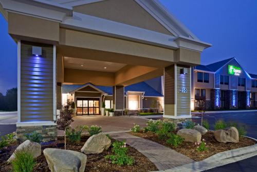 Фотография гостиницы Holiday Inn Express & Suites Willmar, an IHG Hotel