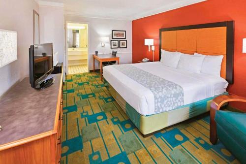 Фотографии гостиницы
La Quinta Inn by Wyndham San Antonio Vance Jackson