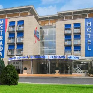 Фотографии гостиницы
Hotel La Strada