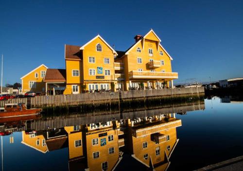 Фотография гостиницы Quality Hotel Florø