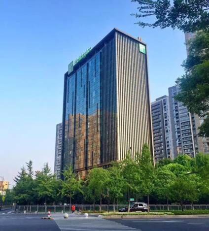 Фотография гостиницы Holiday Inn Hangzhou CBD, an IHG Hotel