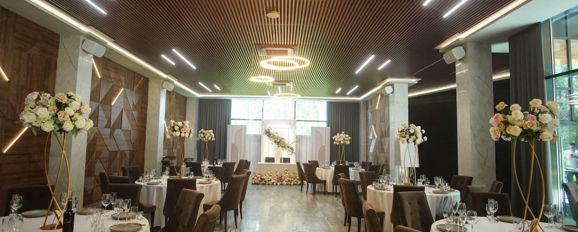 Фотографии банкетного зала Лесной