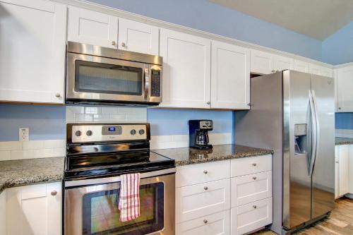 Фотография гостевого дома Breezy by the Beach