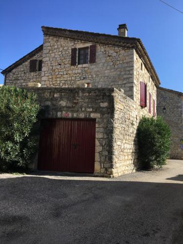 Фотография гостевого дома Gite les Oliviers - Le Domaine du Viticulteur - St Maurice d Ibie