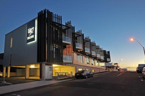 Фотография гостиницы King and Queen Hotel Suites