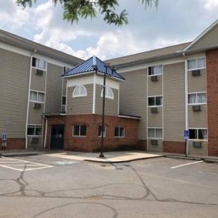 Фотографии гостиницы
InTown Suites Extended Stay Cincinnati OH