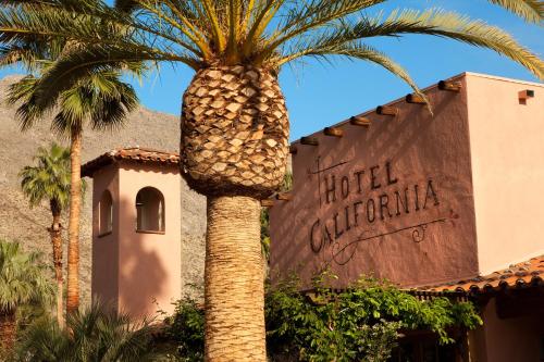 Фотография гостиницы Hotel California