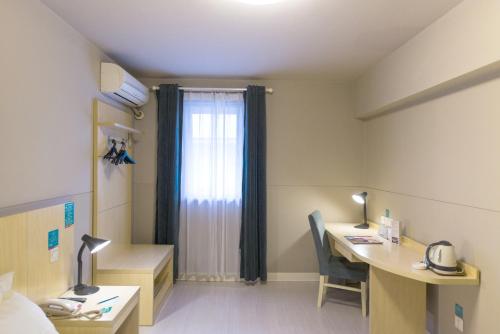 Фотография гостиницы Jinjiang Inn Shanghai International Tourist Resort Xiuyan Road Subway Station