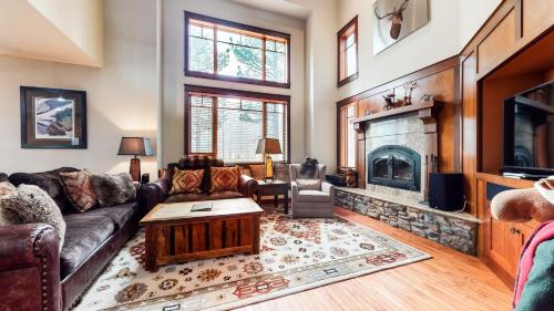 Фотография гостевого дома Timbers 18 Apartment