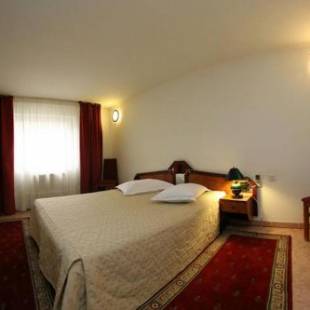 Фотографии гостиницы
Euro Hotel