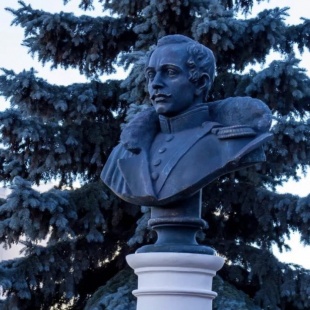 Фотография памятника Памятник-бюст Лермонтову