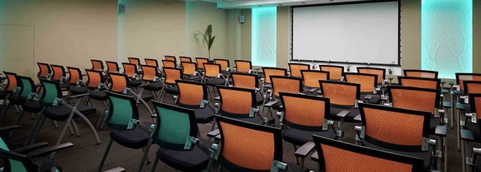 Фотография конференц-зала MEETING POINT Охотный ряд Зал Red Squar