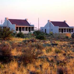 Фотографии гостевого дома 
            Karoo View Cottages