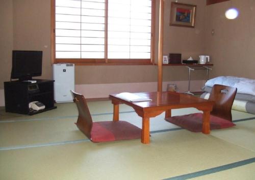 Фотографии гостиницы 
            Ryokan Ginsuikaku - Vacation STAY 40412