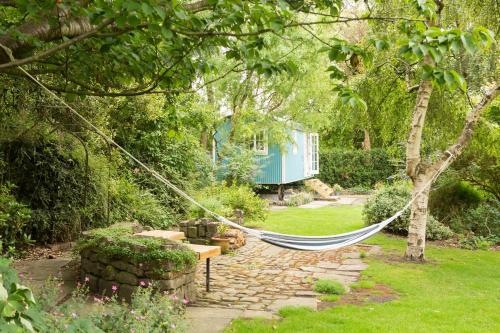 Фотография мини отеля The Bailey Bed and Breakfast, Shepherd's Hut and Holiday Cottage