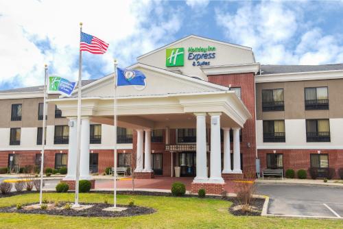 Фотография гостиницы Holiday Inn Express Hotel & Suites Ashland, an IHG Hotel