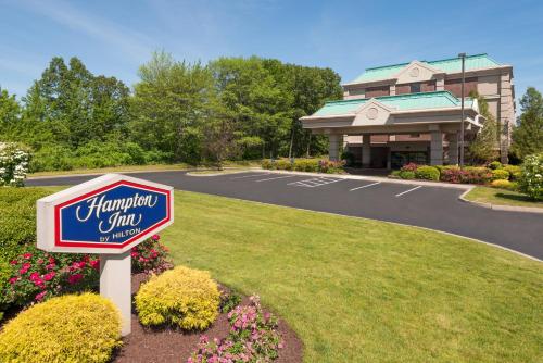 Фотография гостиницы Hampton Inn Hartford Airport
