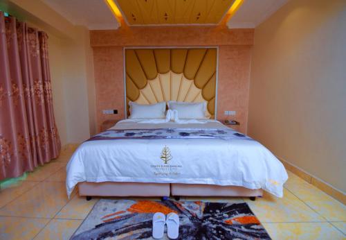 Фотографии гостиницы 
            Deuts Four Seasons Hotel