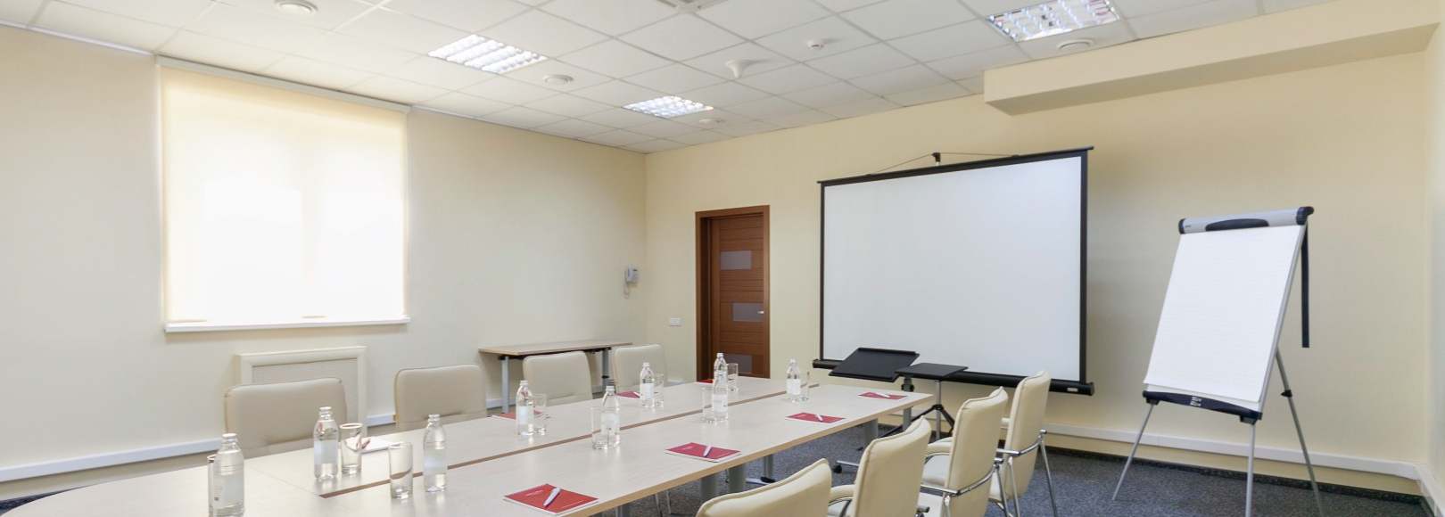 Фотография комнаты для переговоров Зал Переговорный