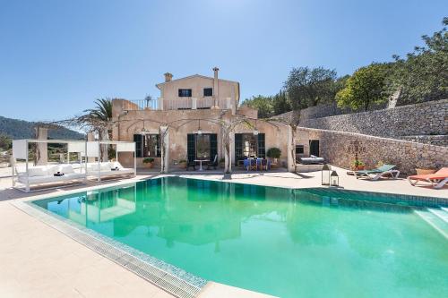 Фотография гостевого дома Majestic Holiday Estate sleep 12 pers in Calvia
