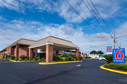 Фотография гостиницы Motel 6-Montgomery, AL - Coliseum