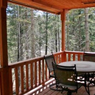 Фотография гостевого дома Charming Coppertop Cloudcroft Cabin 3 Mi to Ski