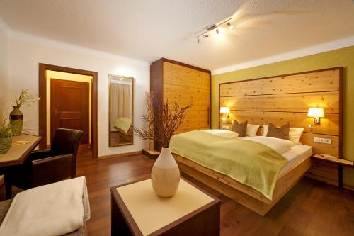 Фотография гостиницы Hotel Bergblick