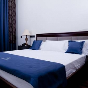 Фотография гостиницы Ambassador Hotel