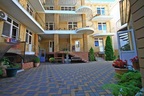 Фотография гостевого дома Золотая Миля