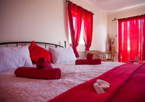 Фотографии гостевого дома
Stay Cleverly Self Catering Apartments