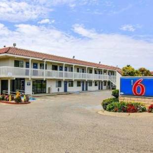 Фотографии гостиницы 
            Motel 6-Lompoc, CA