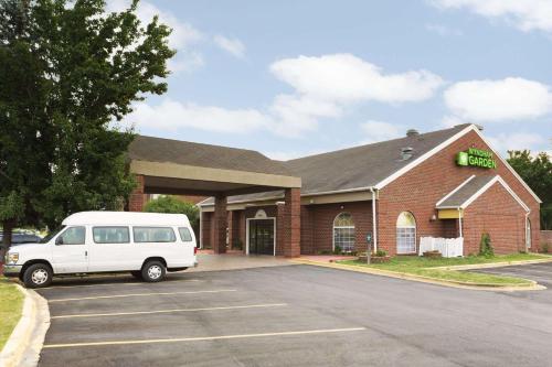 Фотография гостиницы Wyndham Garden Grand Rapids Airport