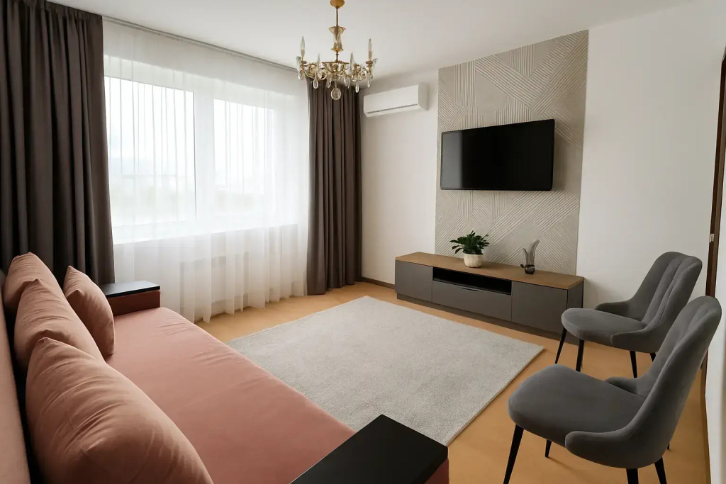 Фотография квартиры Двухкомнатная Квартира в Центре с Видом на Город и на Горы