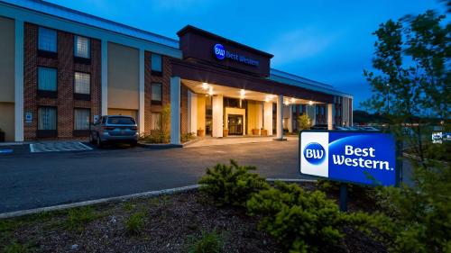 Фотография гостиницы Best Western Harrisburg North Hotel