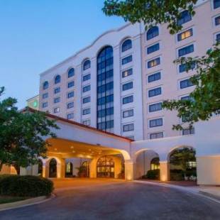 Фотографии гостиницы
Embassy Suites Greenville Golf Resort & Conference Center
