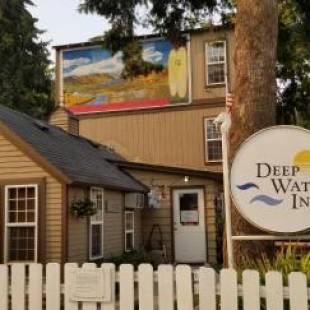 Фотографии мини отеля
Deep Water Inn