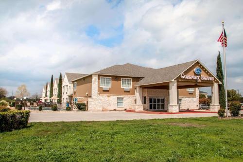 Фотография гостиницы Comfort Suites New Braunfels