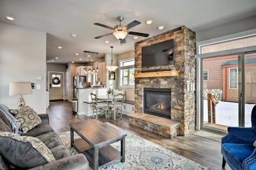 Фотография гостевого дома Pristine Home on River about 17 Mi to Grand Lake and RMNP